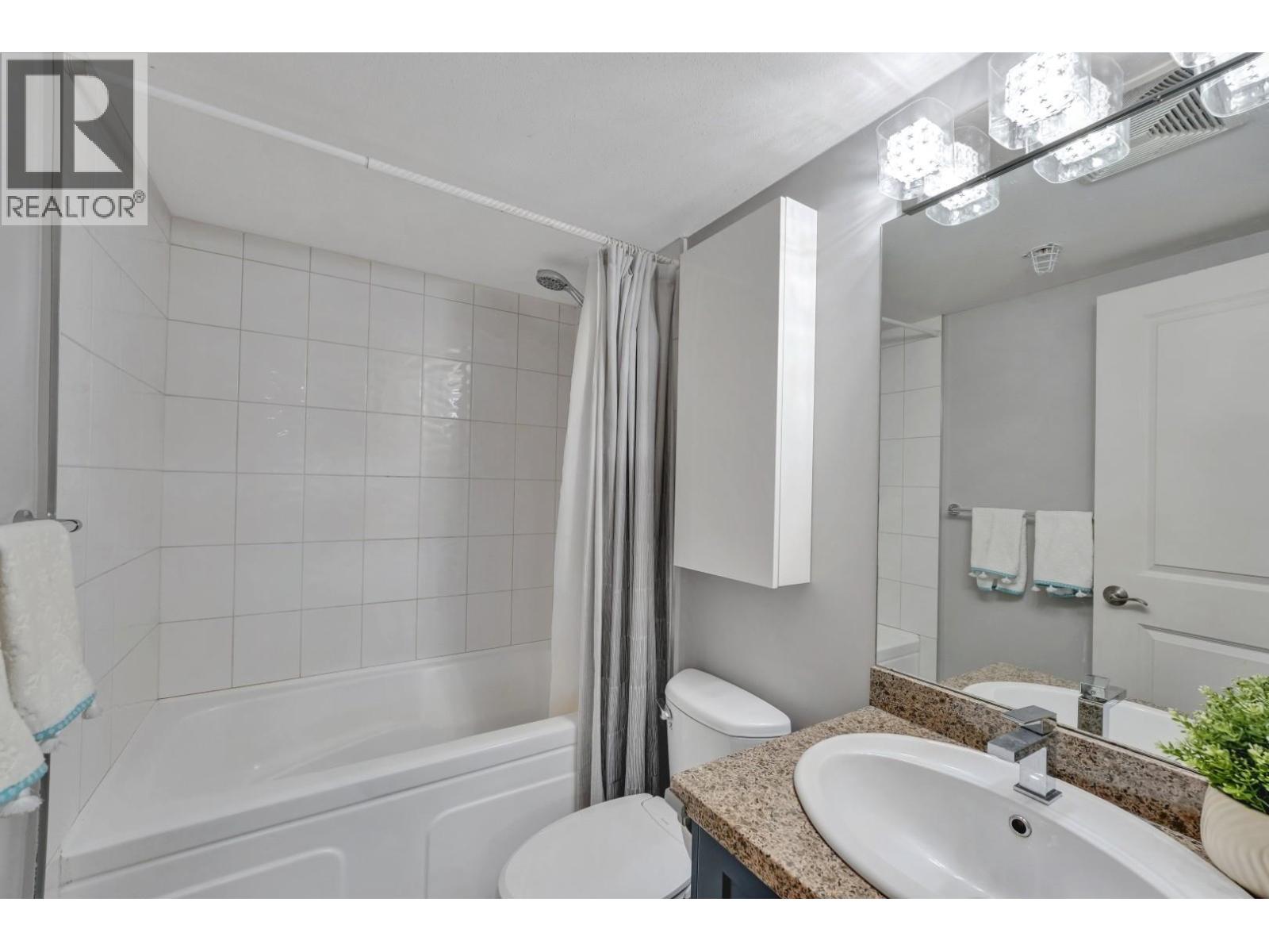 Ph6 2373 Atkins Avenue, Port Coquitlam, British Columbia  V3C 1Y7 - Photo 22 - R3073281