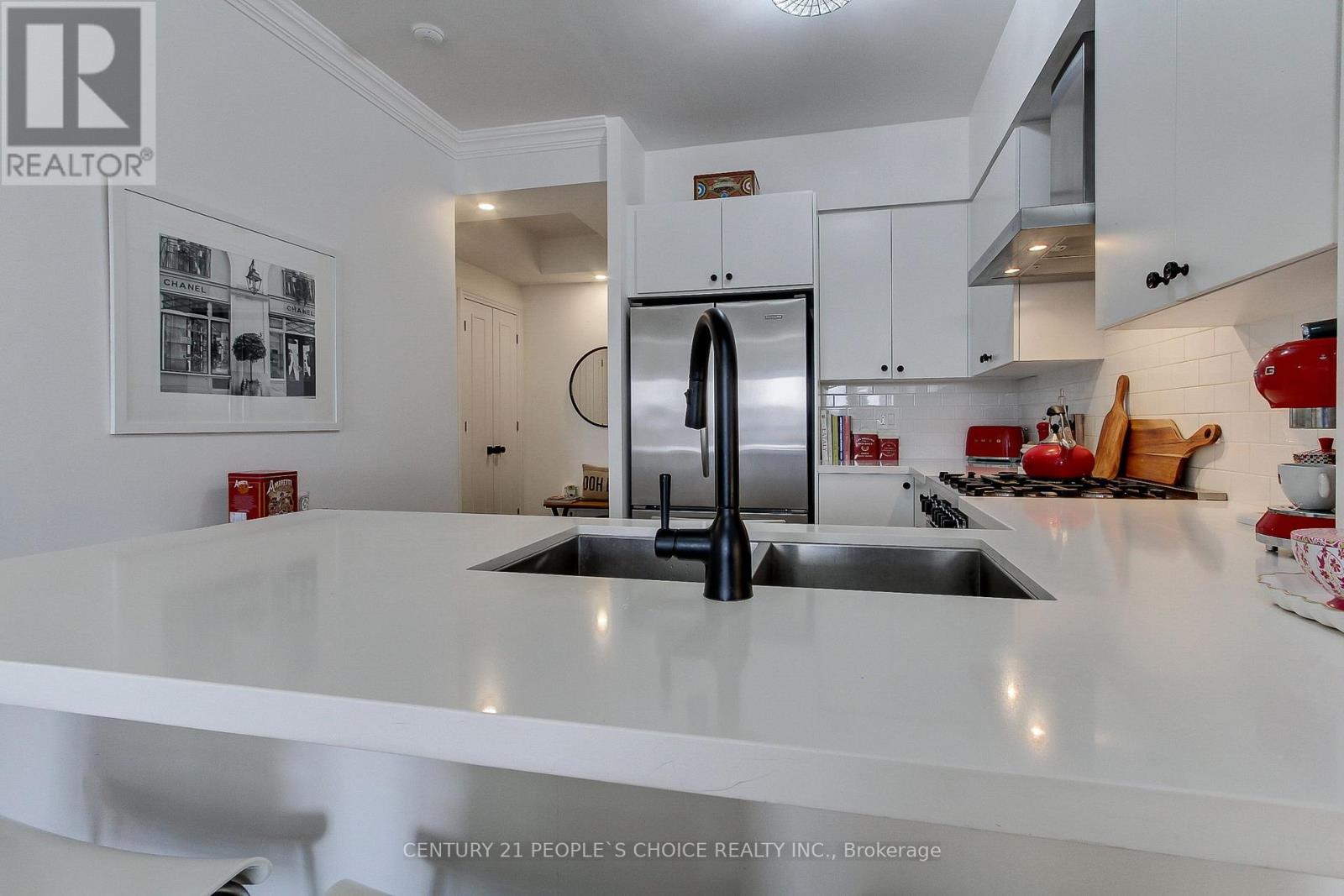 706 - 99 Avenue Road, Toronto, Ontario  M5R 2G5 - Photo 16 - C12721096