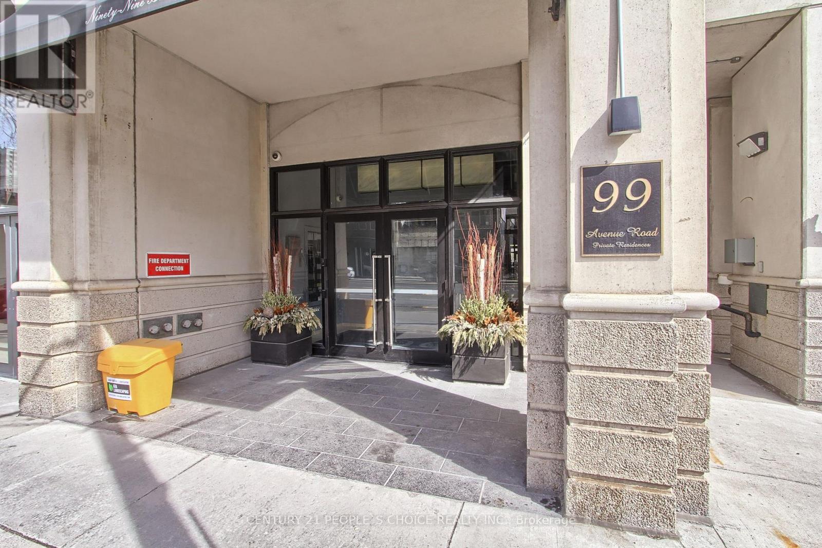 706 - 99 Avenue Road, Toronto, Ontario  M5R 2G5 - Photo 3 - C12721096