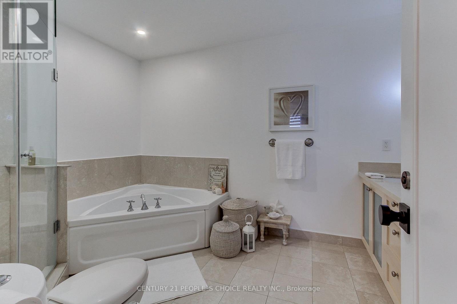 706 - 99 Avenue Road, Toronto, Ontario  M5R 2G5 - Photo 30 - C12721096