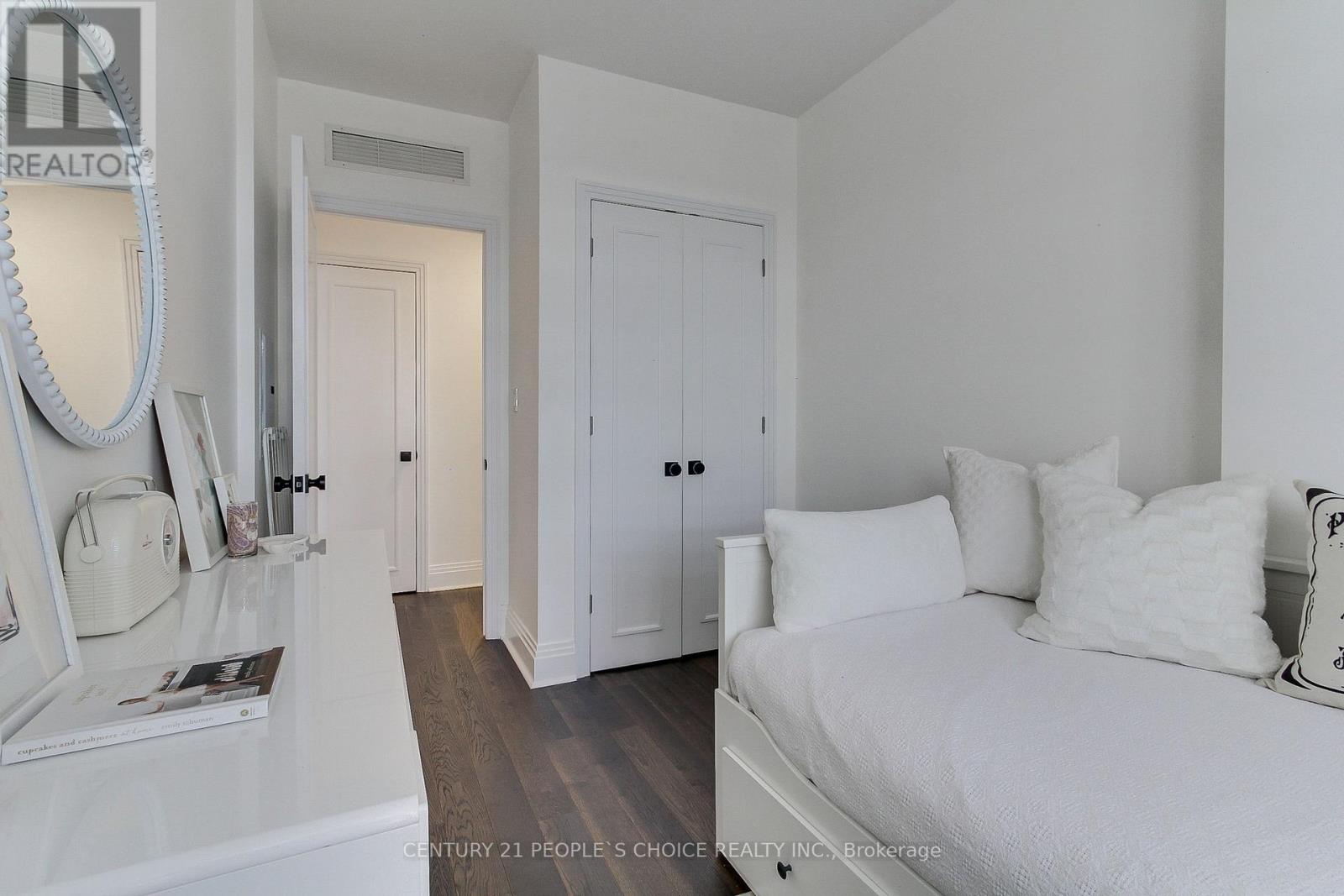 706 - 99 Avenue Road, Toronto, Ontario  M5R 2G5 - Photo 37 - C12721096