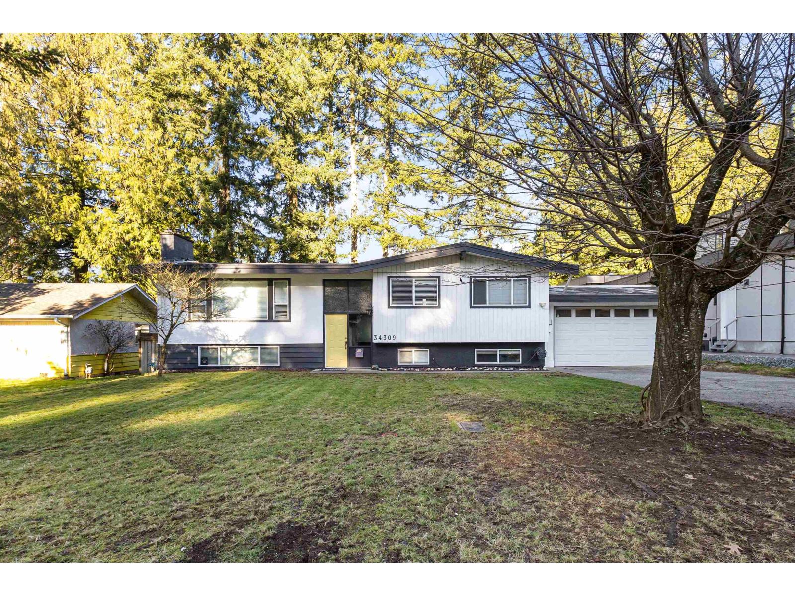 34309 Green Avenue, Abbotsford, British Columbia  V2S 2T1 - Photo 2 - R3081758