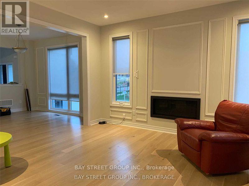 1095 Azalea Avenue, Pickering, Ontario  L1X 0G7 - Photo 5 - E12721132