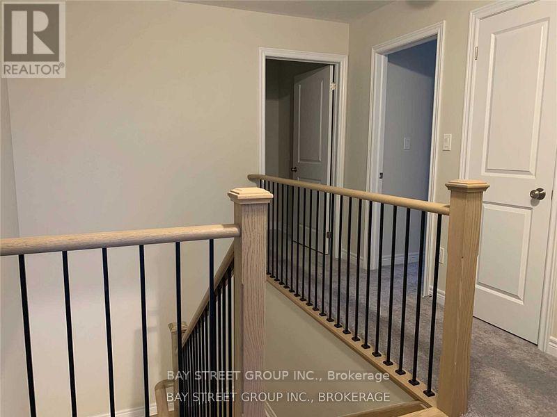 1095 Azalea Avenue, Pickering, Ontario  L1X 0G7 - Photo 6 - E12721132