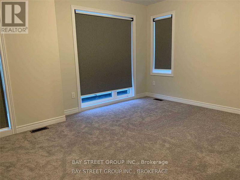 1095 Azalea Avenue, Pickering, Ontario  L1X 0G7 - Photo 9 - E12721132