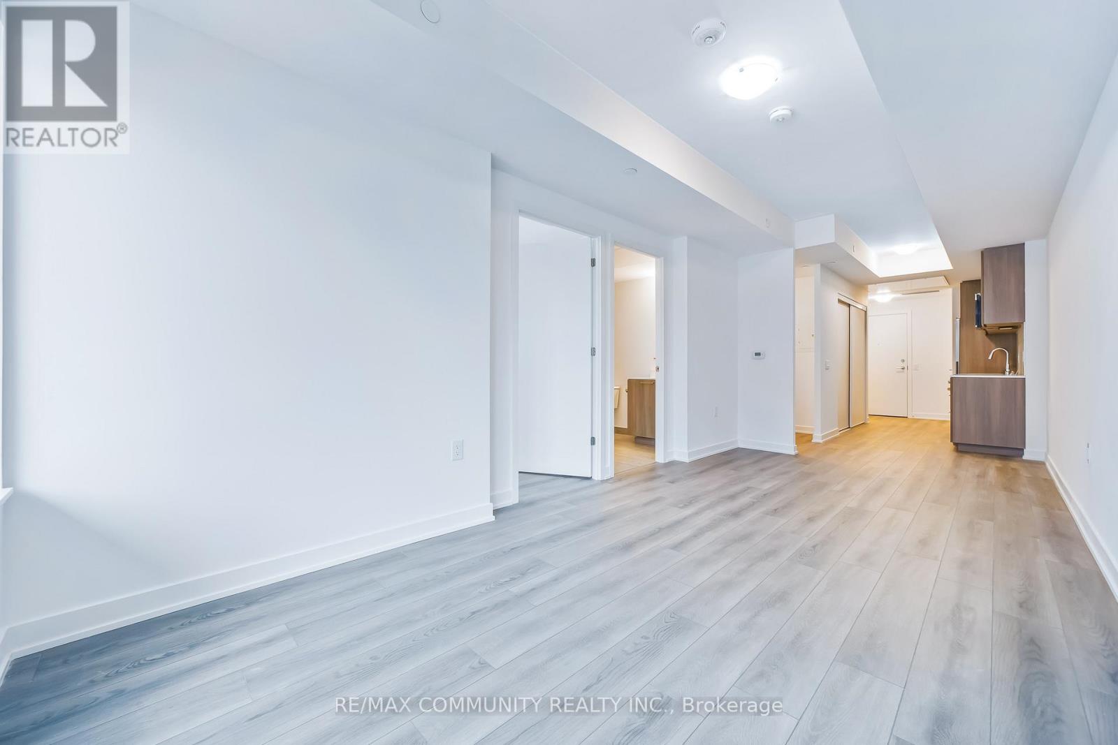 7439 Kingston Road, Toronto, Ontario  M1B 5S3 - Photo 11 - E12721138