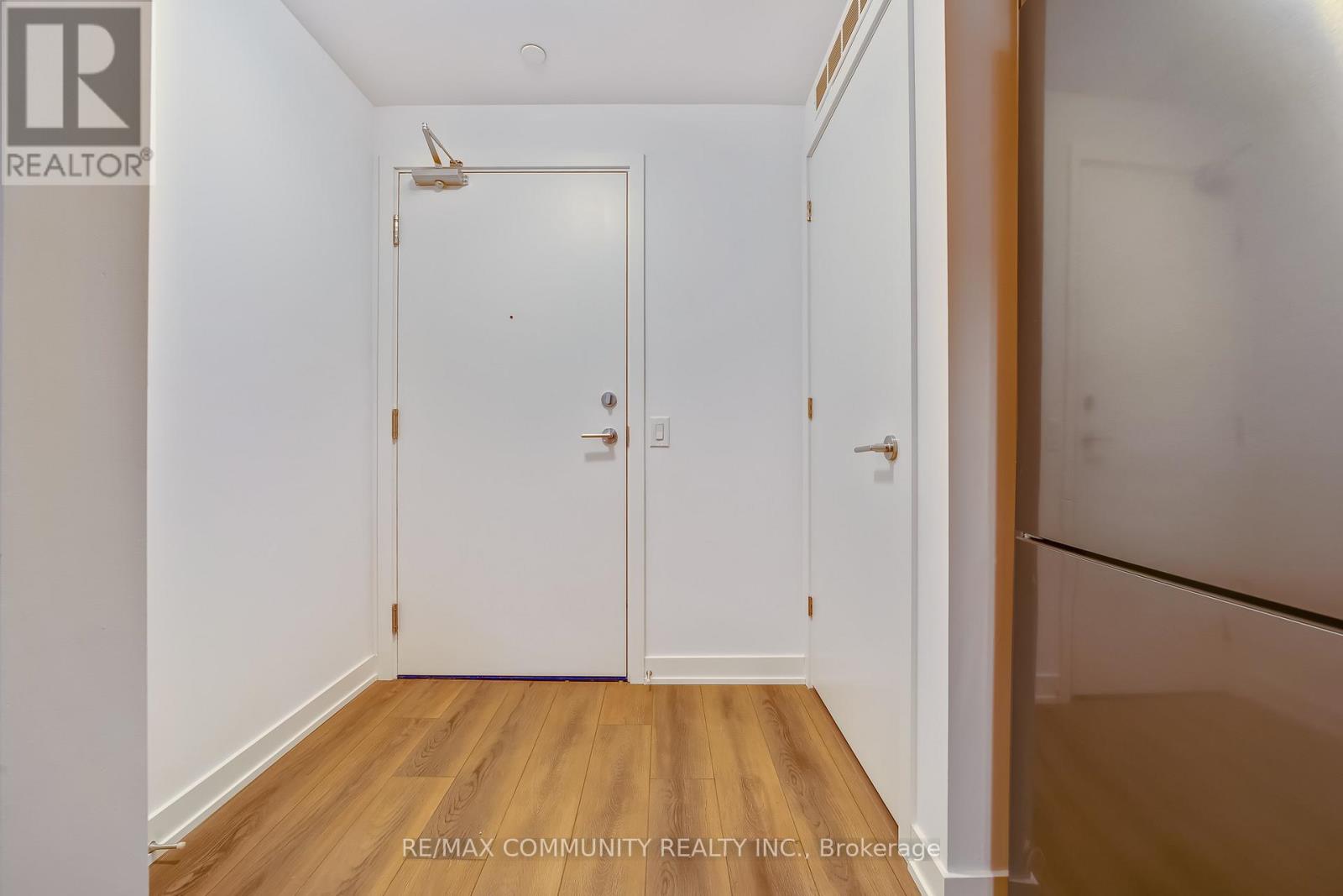 7439 Kingston Road, Toronto, Ontario  M1B 5S3 - Photo 7 - E12721138