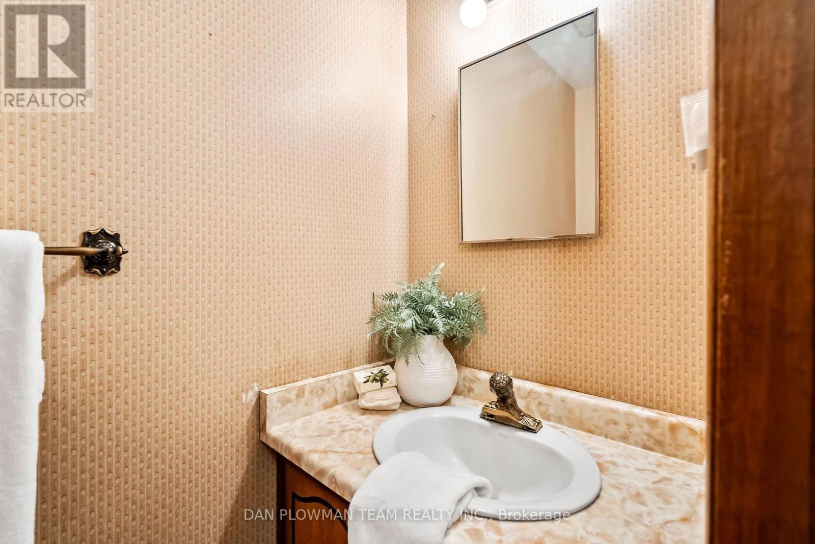 44 Evergreen Drive, Whitby, Ontario  L1N 6N6 - Photo 12 - E12721140