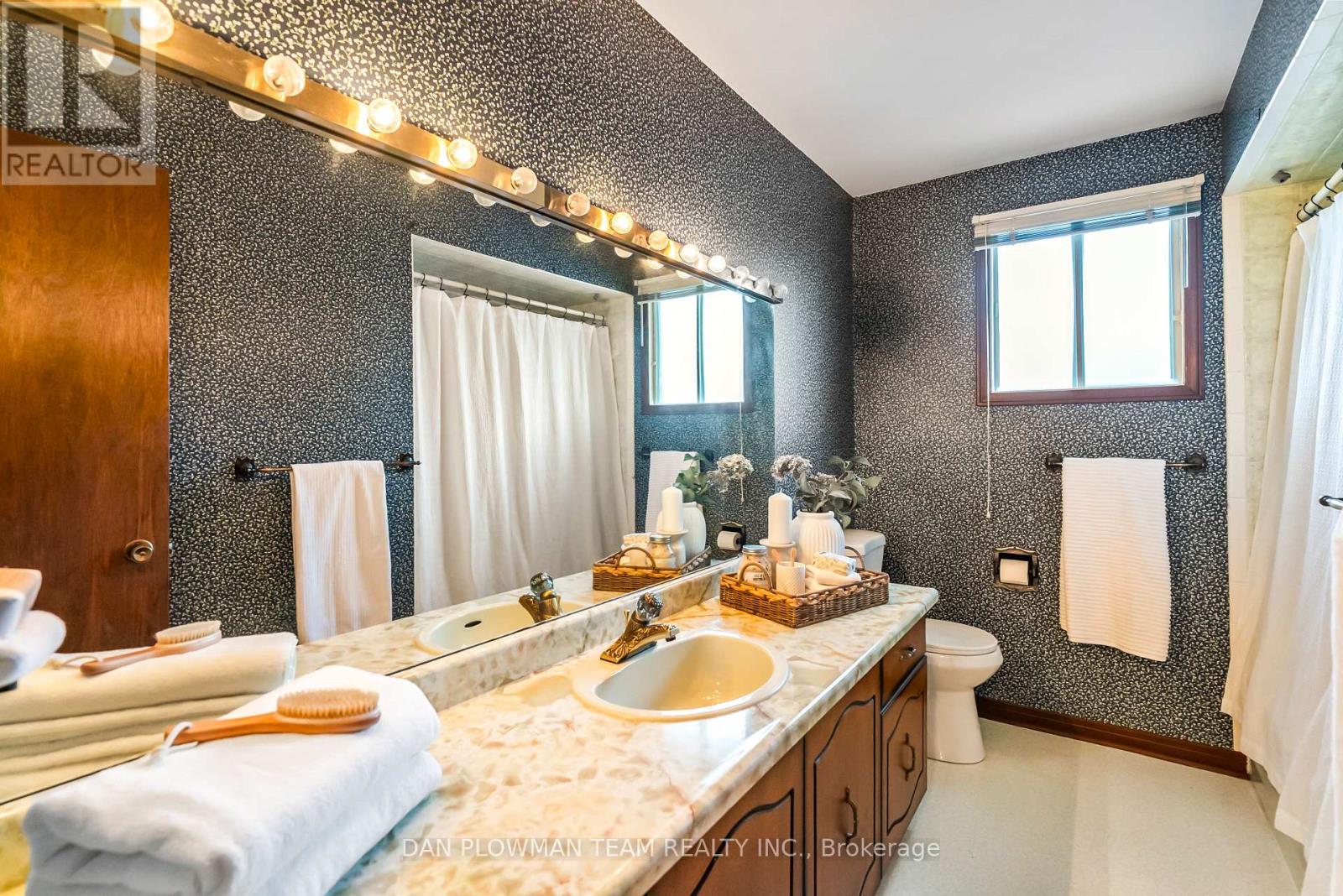 44 Evergreen Drive, Whitby, Ontario  L1N 6N6 - Photo 32 - E12721140