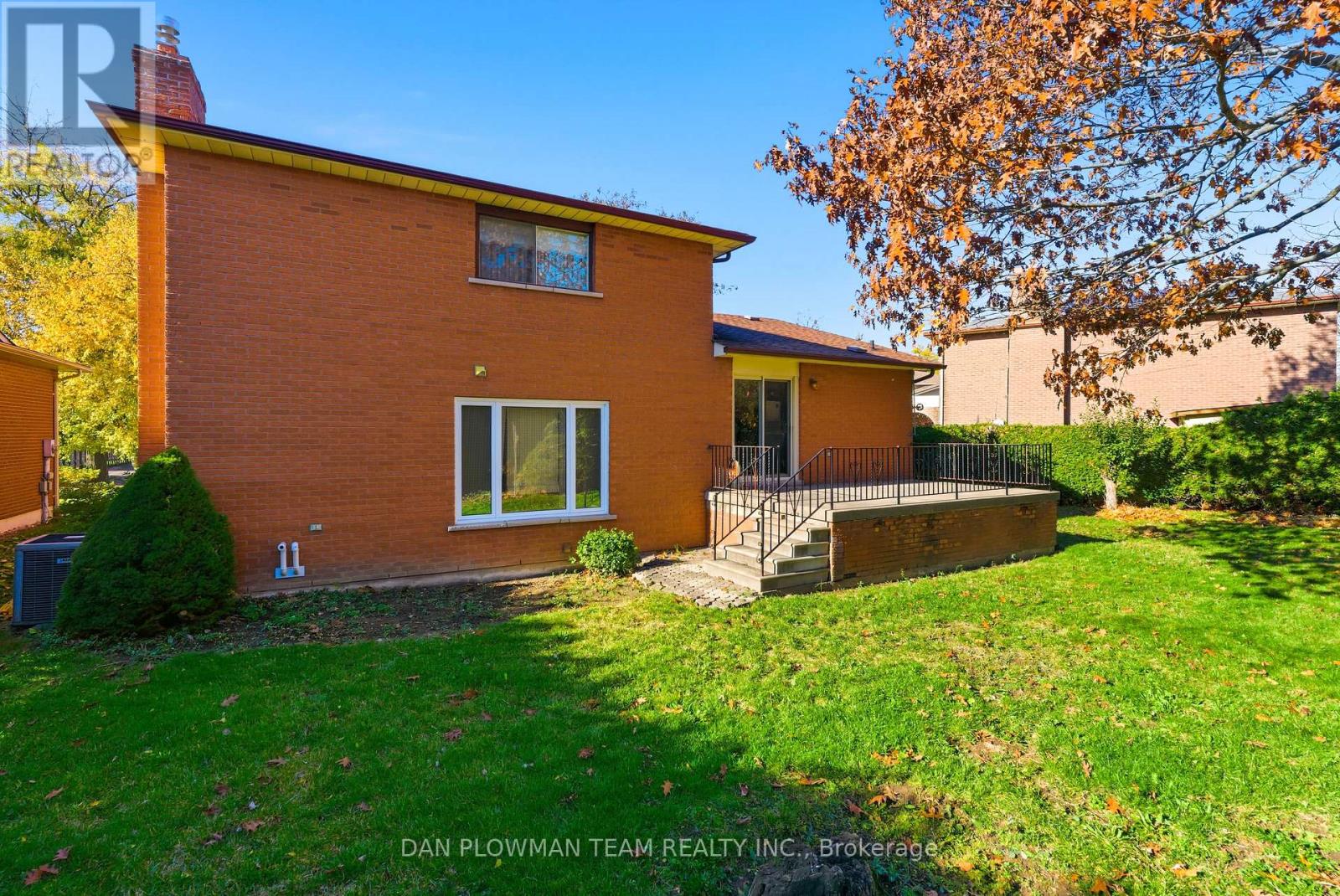 44 Evergreen Drive, Whitby, Ontario  L1N 6N6 - Photo 41 - E12721140