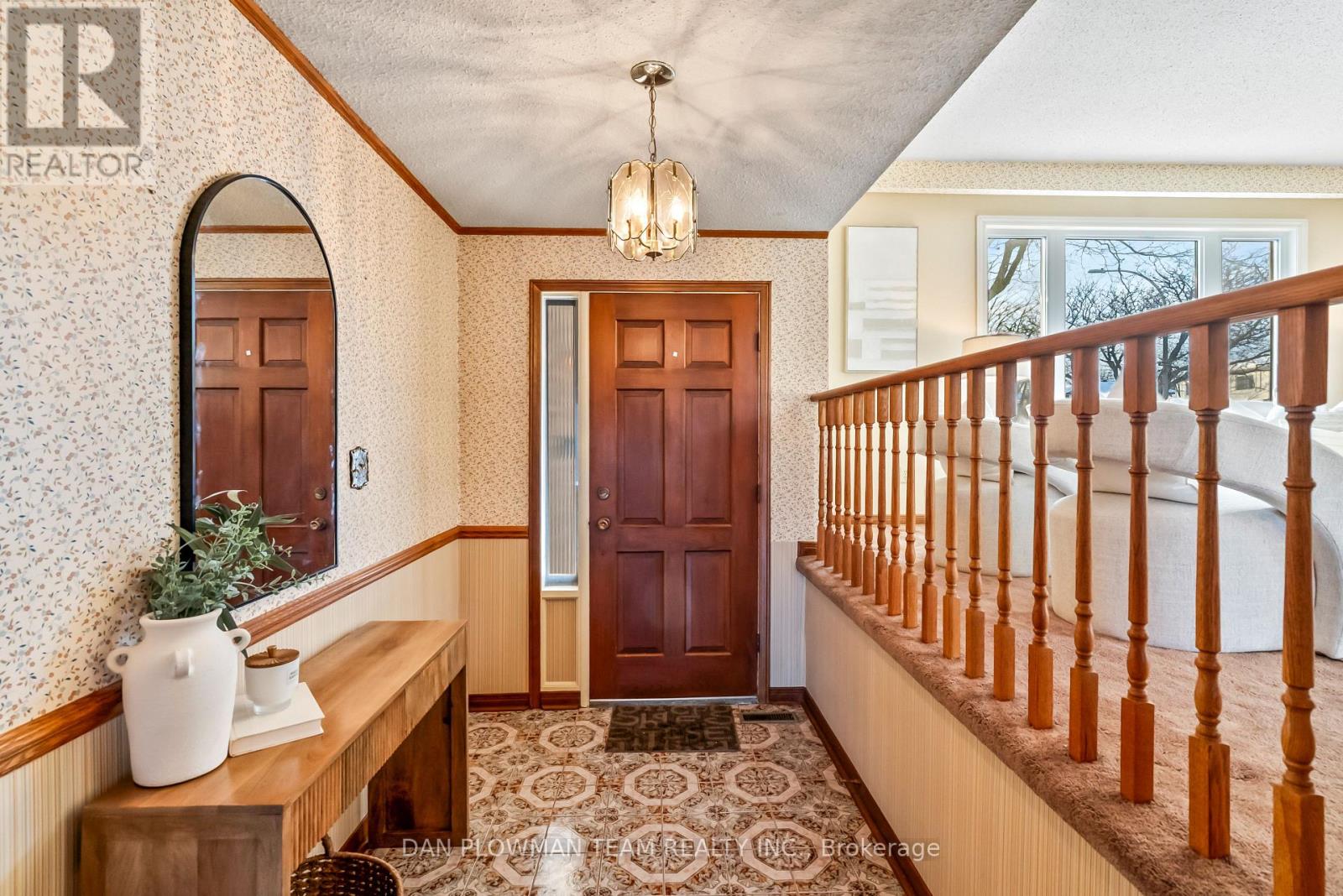 44 Evergreen Drive, Whitby, Ontario  L1N 6N6 - Photo 6 - E12721140