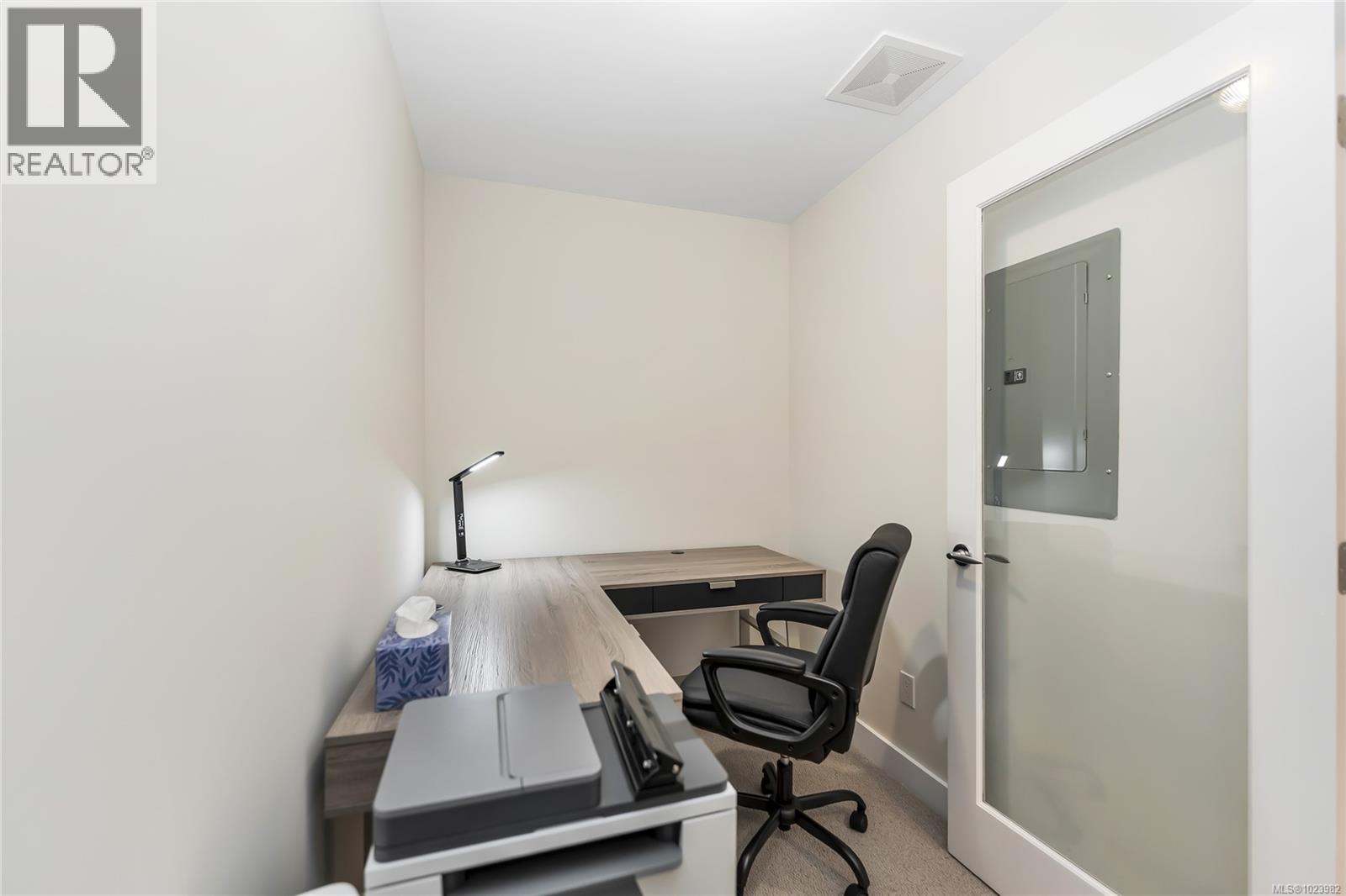 203d 1115 Craigflower Rd, Esquimalt, British Columbia  V9A 7R1 - Photo 25 - 1023982