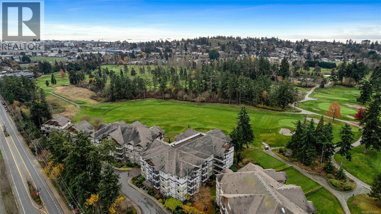 203d 1115 Craigflower Rd, Esquimalt, British Columbia  V9A 7R1 - Photo 35 - 1023982