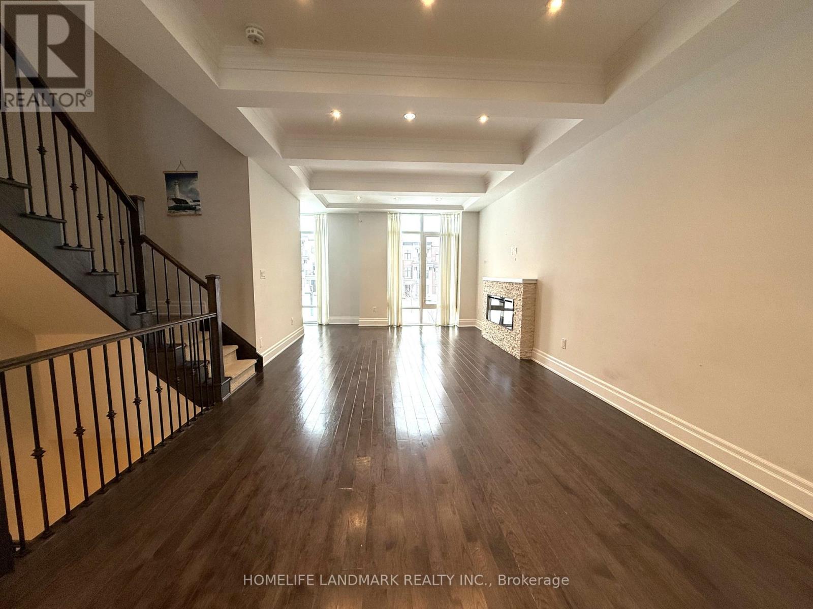 6 Heriot Place, Vaughan, Ontario  L6A 4Z6 - Photo 4 - N12709396