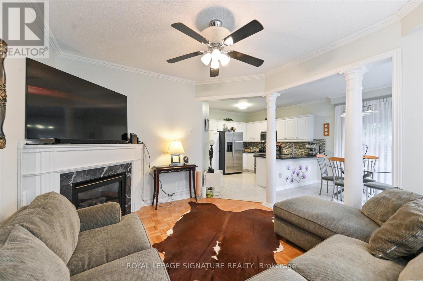 3485 Mcdowell Drive, Mississauga, Ontario  L5M 6R6 - Photo 10 - W12484764