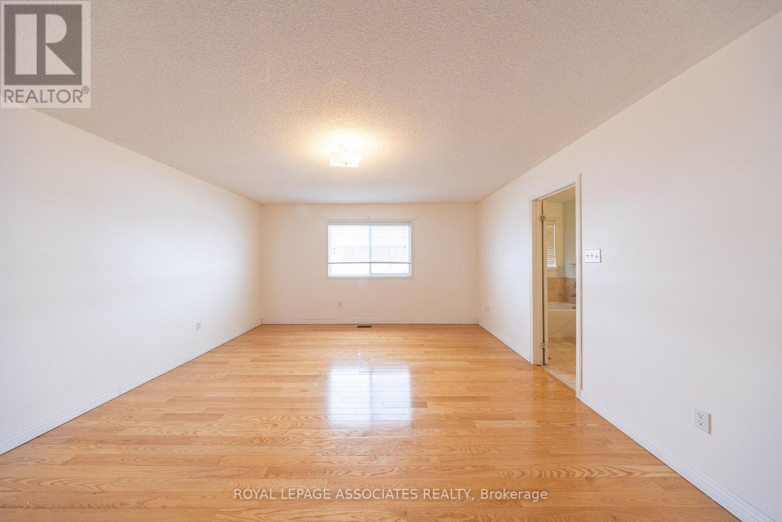 77 Andriana Crescent, Markham, Ontario  L6B 0C7 - Photo 17 - N12721106