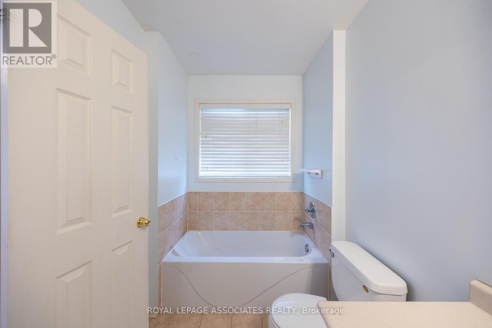 77 Andriana Crescent, Markham, Ontario  L6B 0C7 - Photo 21 - N12721106