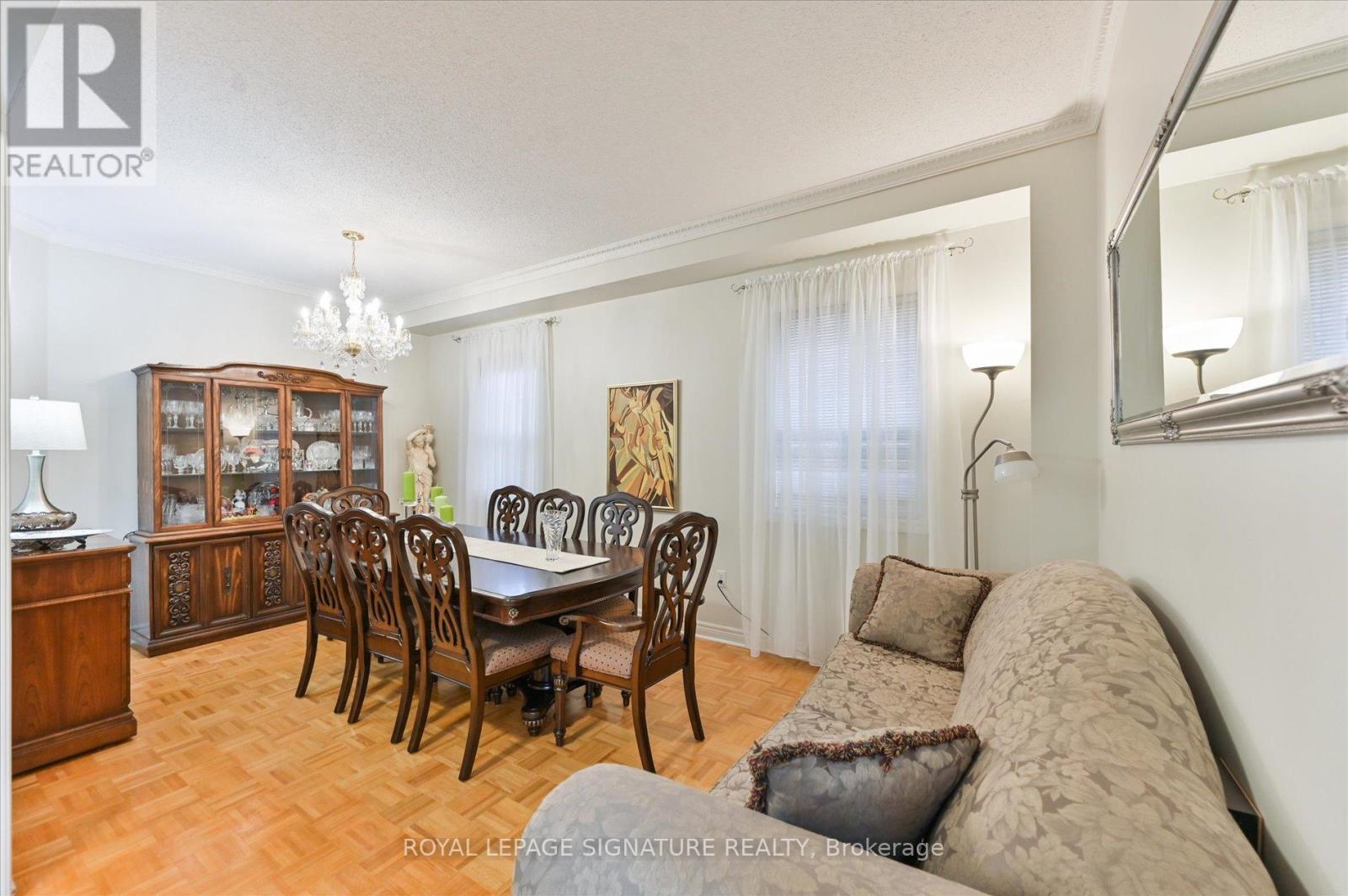3485 Mcdowell Drive, Mississauga, Ontario  L5M 6R6 - Photo 13 - W12484764