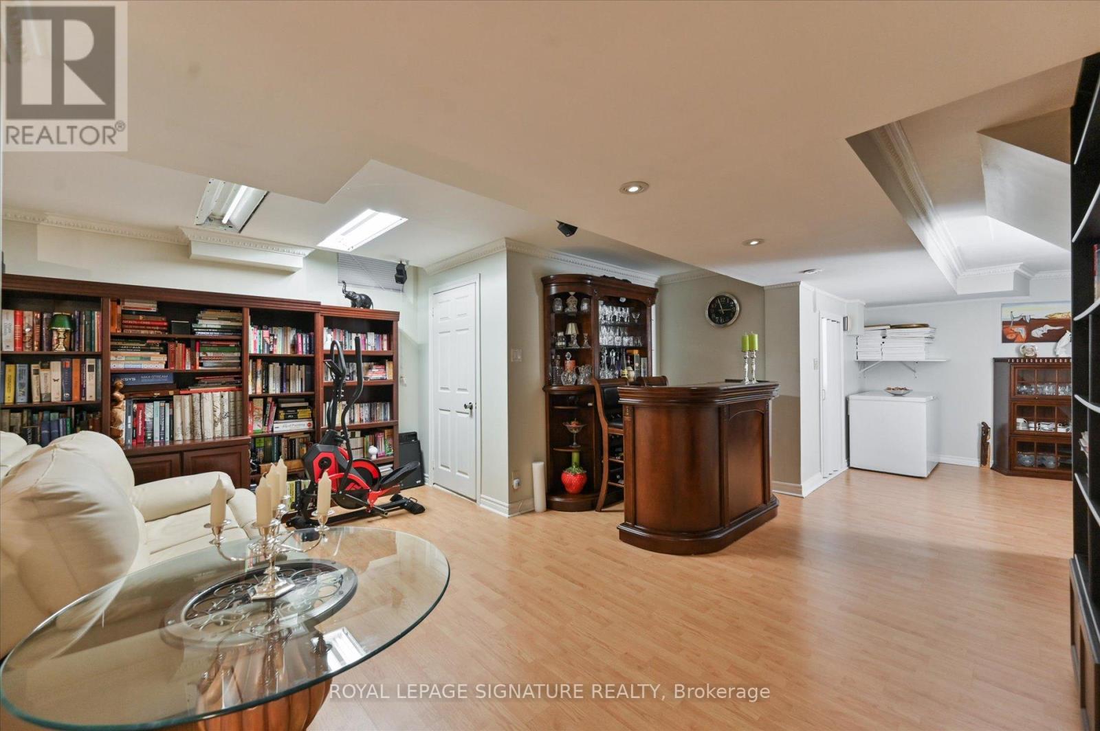 3485 Mcdowell Drive, Mississauga, Ontario  L5M 6R6 - Photo 32 - W12484764