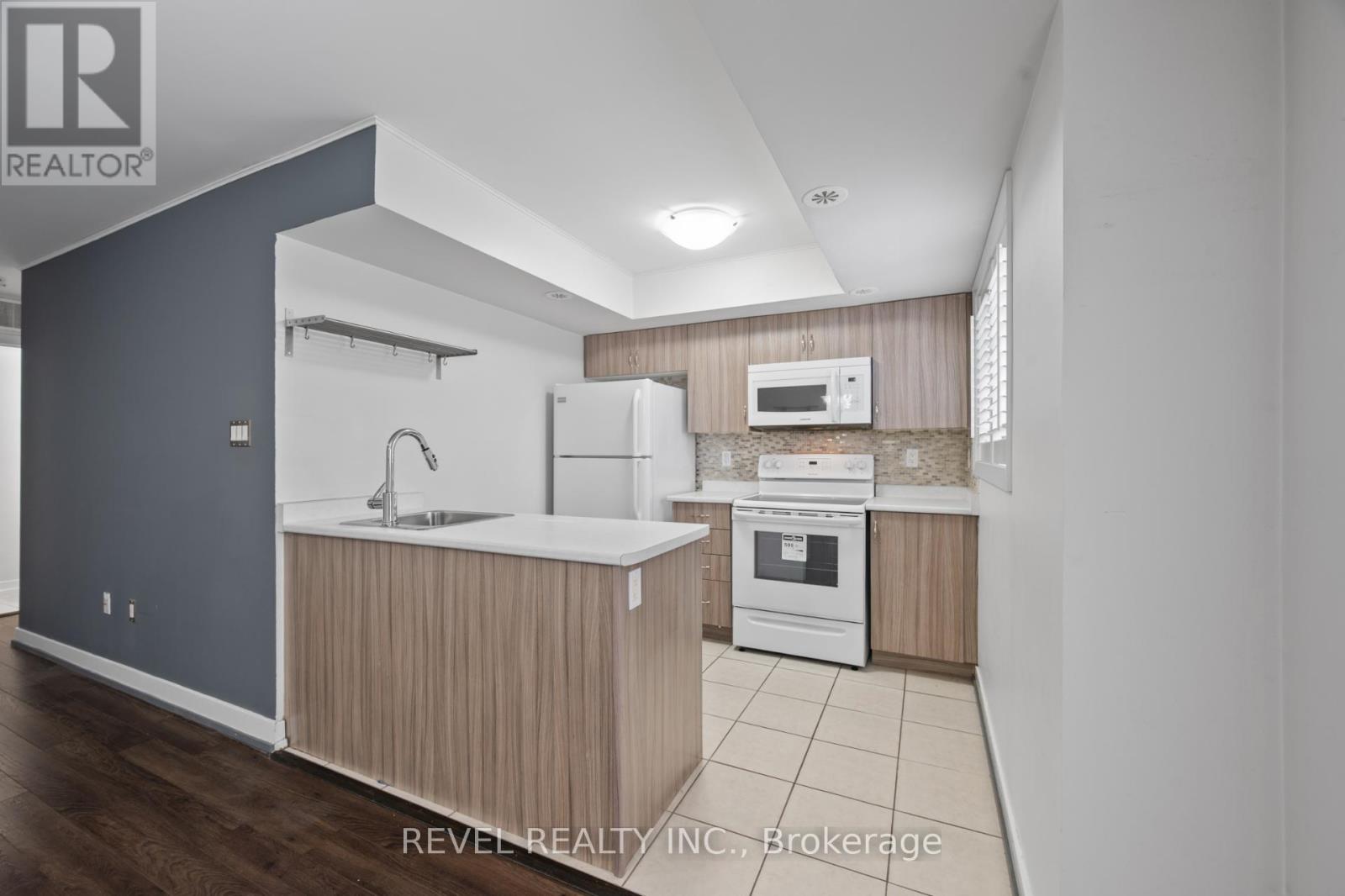 57 - 2315 Sheppard Avenue W, Toronto, Ontario  M9M 0E8 - Photo 7 - W12709784