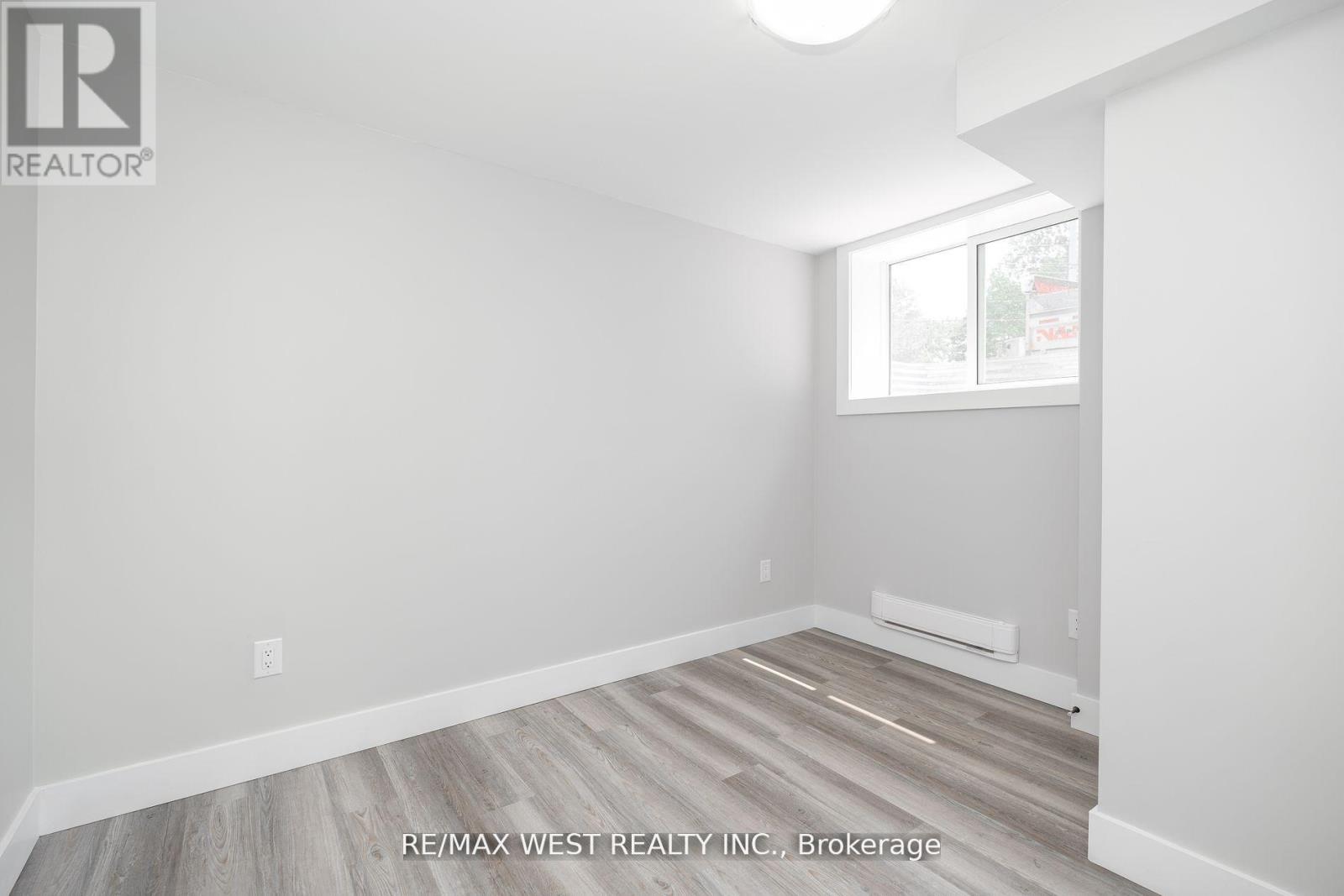 Lower - 172 Cundles Road W, Barrie, Ontario  L4N 5N1 - Photo 10 - S12721160