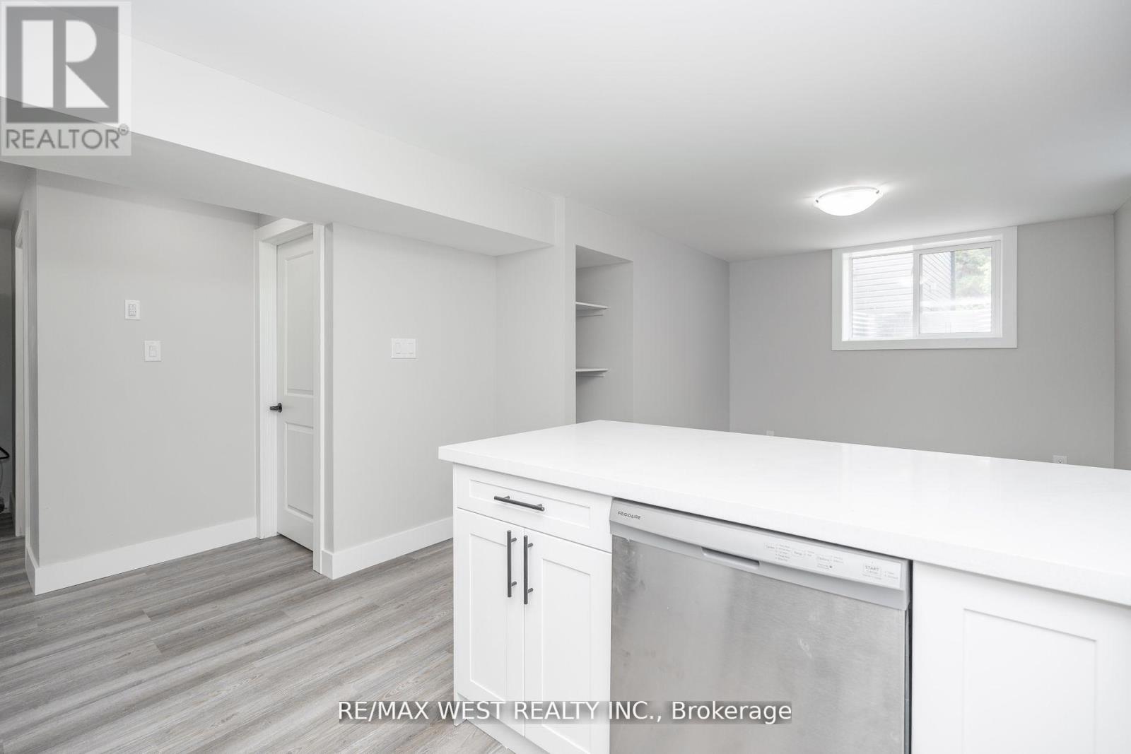 Lower - 172 Cundles Road W, Barrie, Ontario  L4N 5N1 - Photo 13 - S12721160