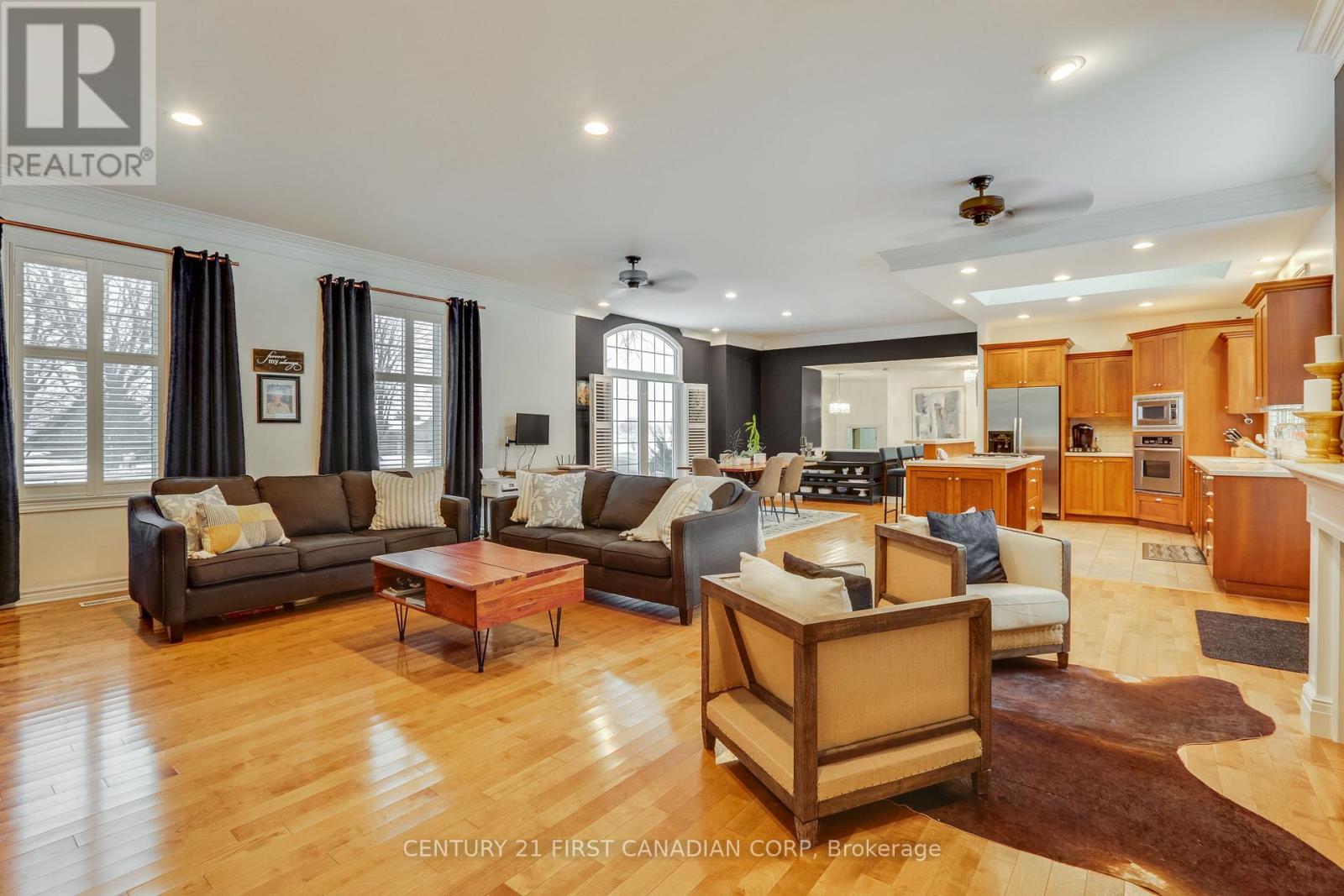 16916 Evelyn Drive, Thames Centre, Ontario  N0M 2P0 - Photo 11 - X12720328