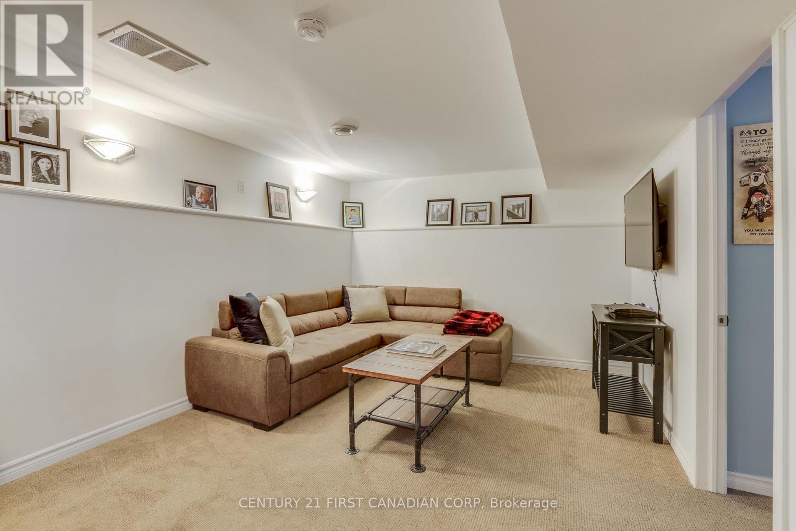 16916 Evelyn Drive, Thames Centre, Ontario  N0M 2P0 - Photo 19 - X12720328