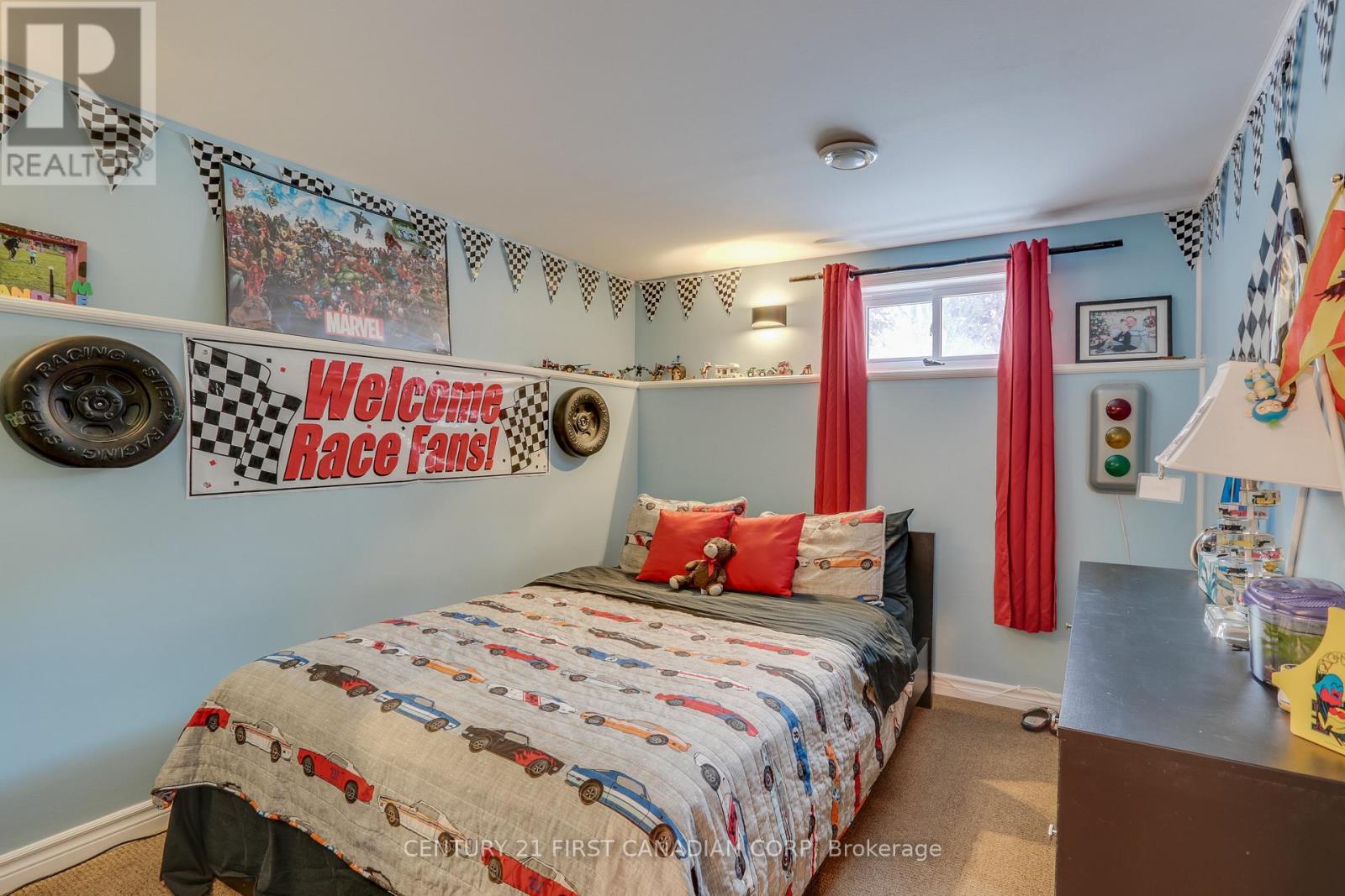 16916 Evelyn Drive, Thames Centre, Ontario  N0M 2P0 - Photo 21 - X12720328