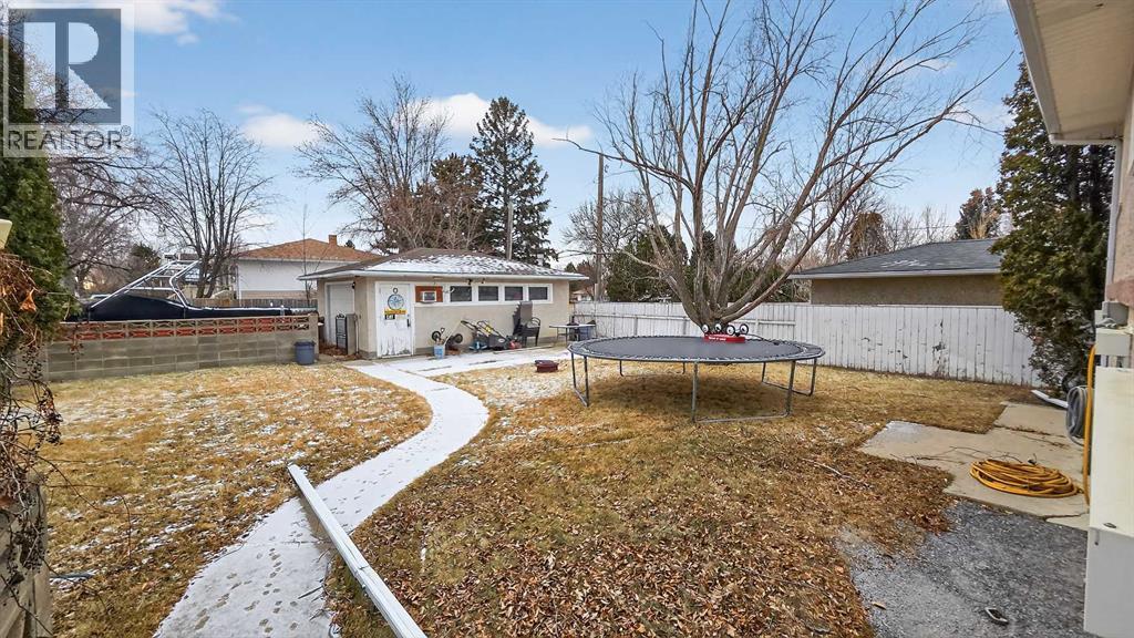 1822 8 Avenue N, Lethbridge, Alberta  T1H 1B5 - Photo 37 - A2280872