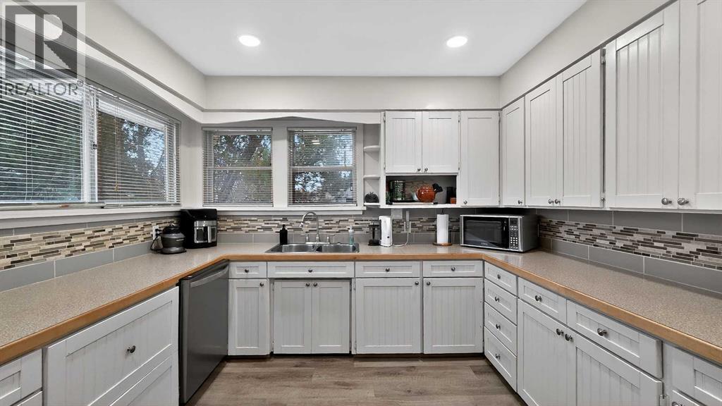 1822 8 Avenue N, Lethbridge, Alberta  T1H 1B5 - Photo 6 - A2280872