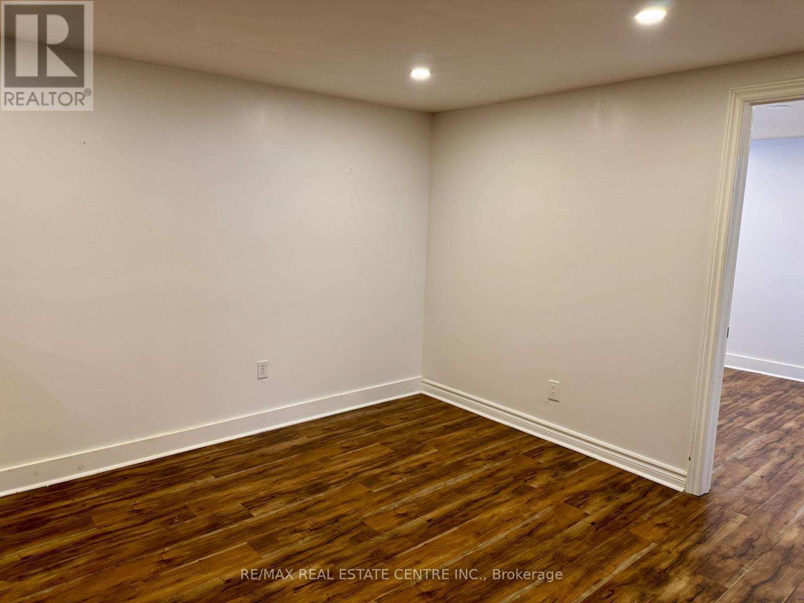 B - 429 Scott Drive, Orangeville, Ontario  L9W 4L9 - Photo 6 - W12721112