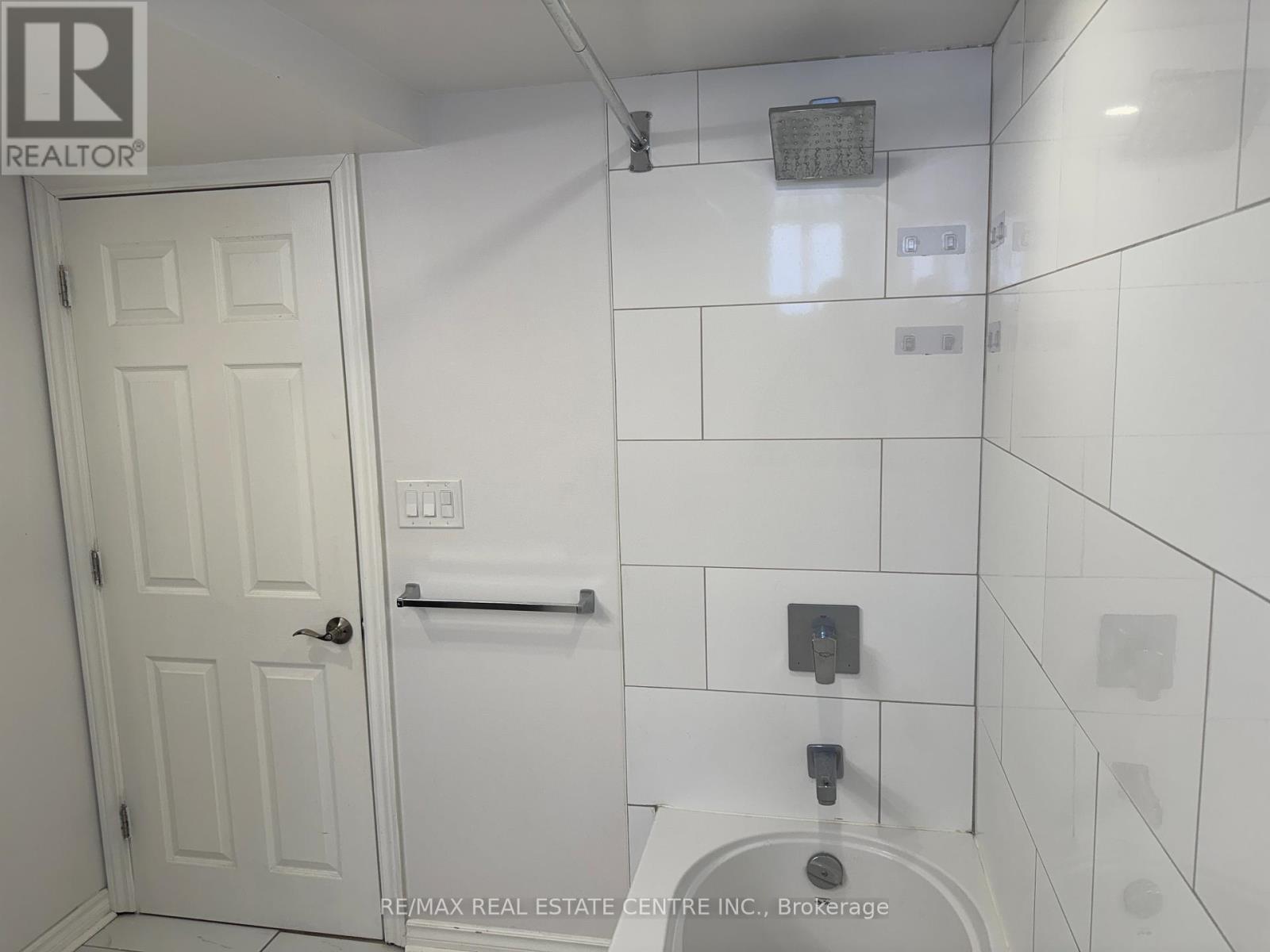 B - 429 Scott Drive, Orangeville, Ontario  L9W 4L9 - Photo 9 - W12721112