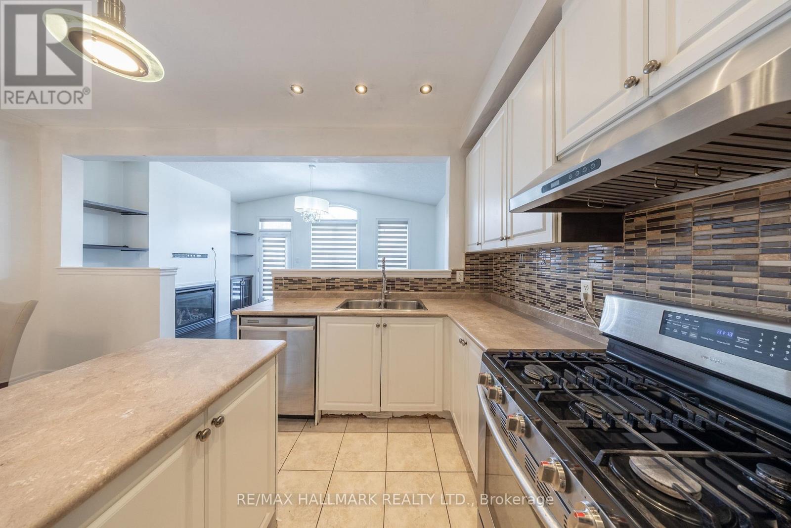 Main - 5449 Fudge Terrace, Mississauga, Ontario  L5M 0N1 - Photo 12 - W12721124