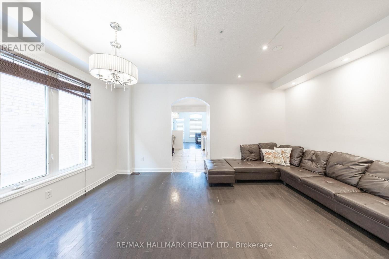 Main - 5449 Fudge Terrace, Mississauga, Ontario  L5M 0N1 - Photo 3 - W12721124