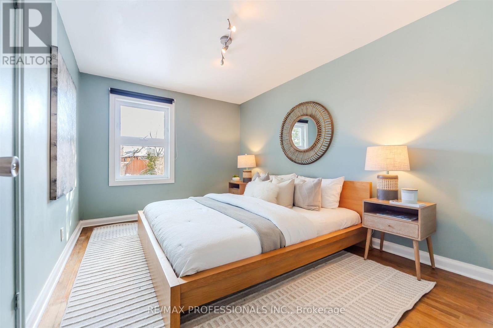 79 Edgecroft Road, Toronto, Ontario  M8Z 2C1 - Photo 16 - W12721184