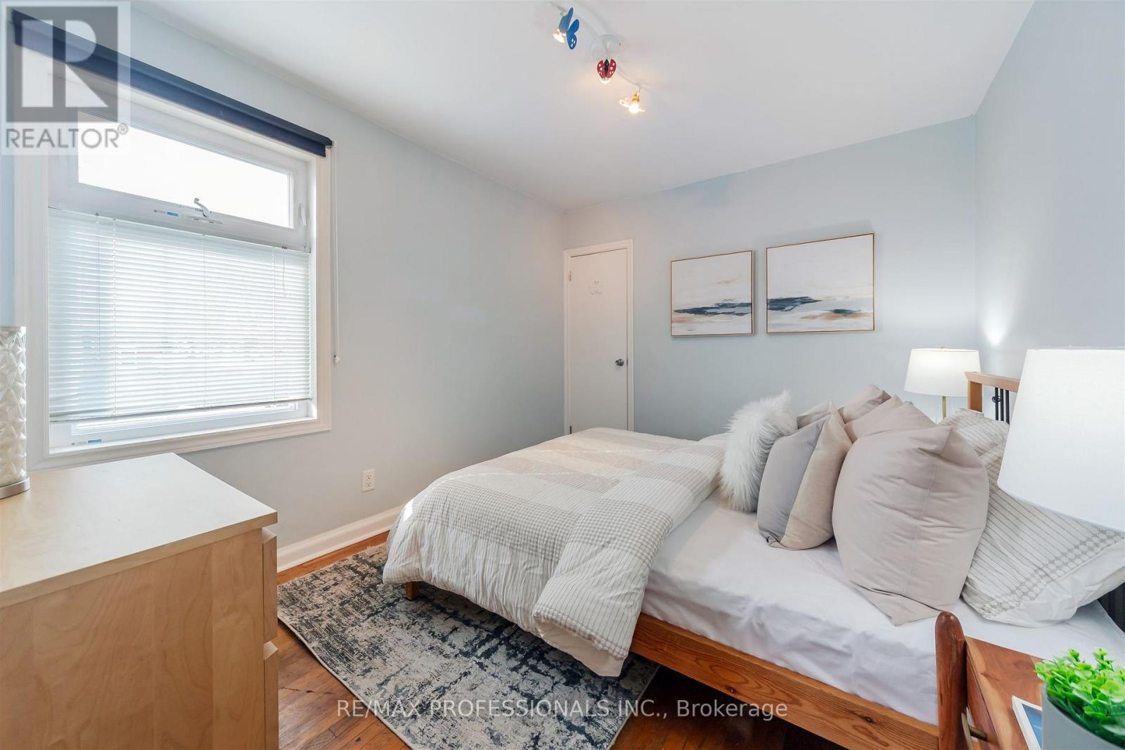 79 Edgecroft Road, Toronto, Ontario  M8Z 2C1 - Photo 18 - W12721184