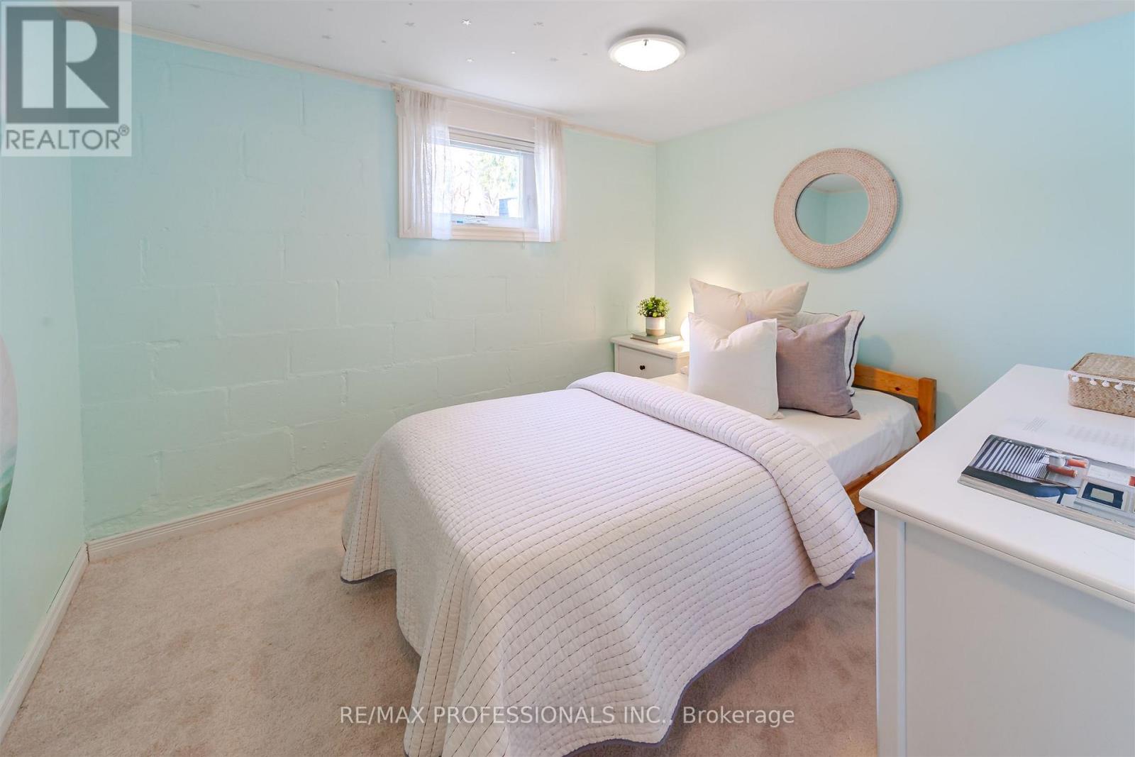 79 Edgecroft Road, Toronto, Ontario  M8Z 2C1 - Photo 27 - W12721184