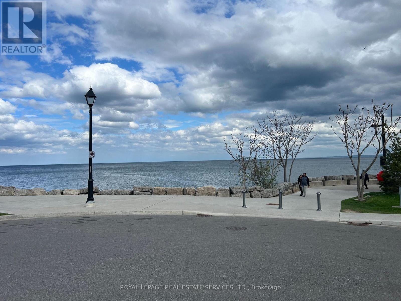 117 - 1441 Elgin Street, Burlington, Ontario  L7S 1E6 - Photo 3 - W12721194