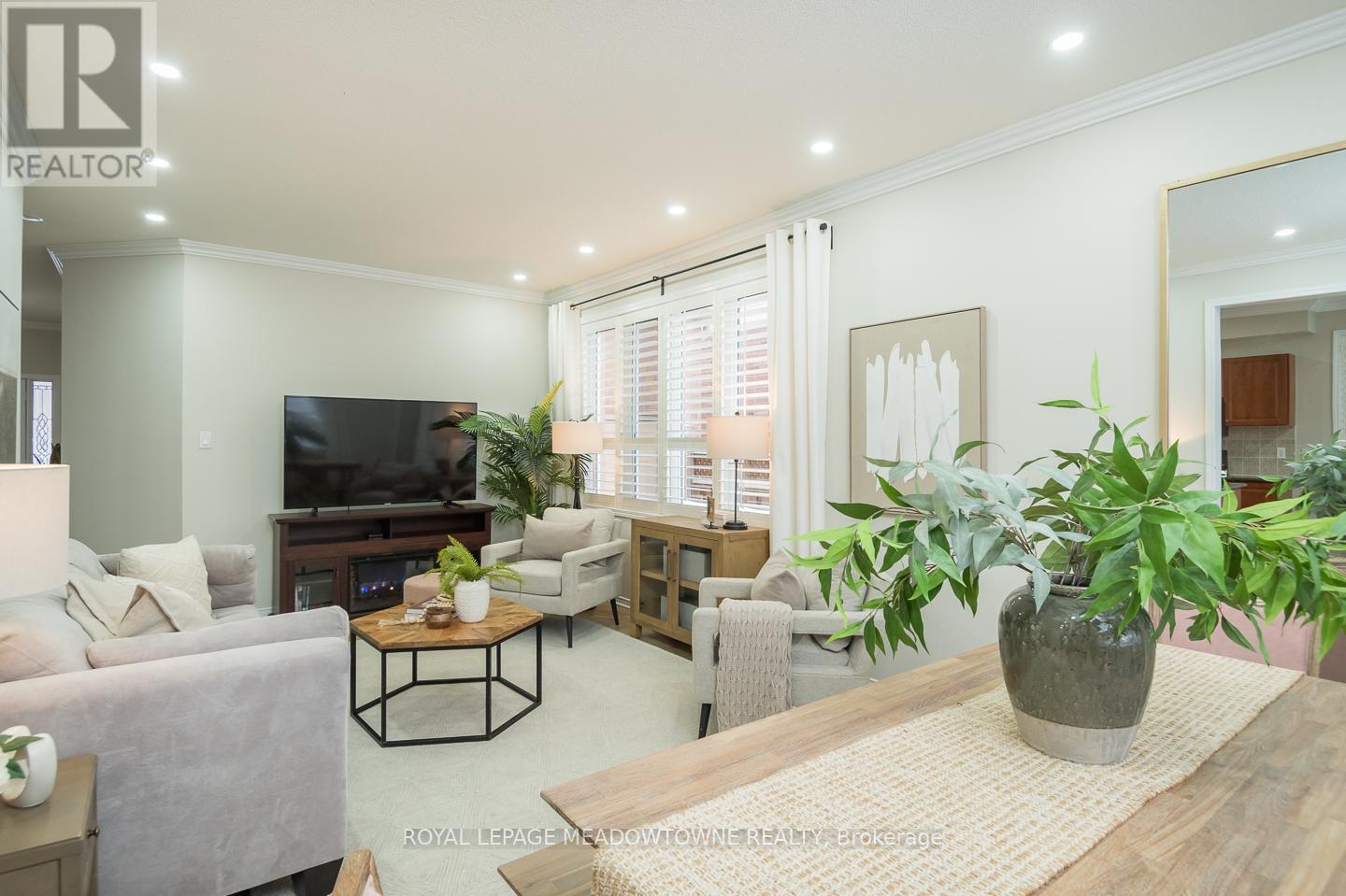 1043 Donnelly Street, Milton, Ontario  L9T 0A2 - Photo 7 - W12721210