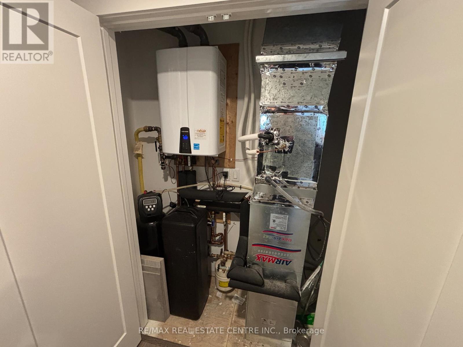 307 - 17 Centre Street, Orangeville, Ontario  L9W 7S6 - Photo 11 - W12721212