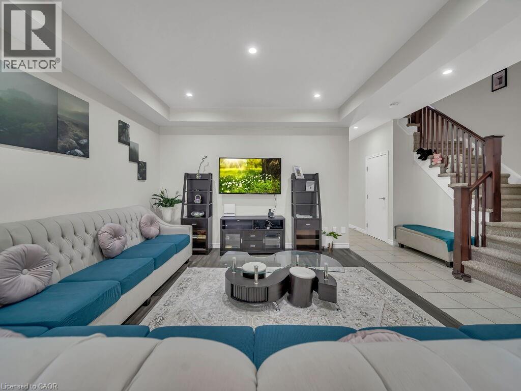 193 Summit Ridge Drive, Guelph, Ontario  N1E 0M1 - Photo 9 - 40799316