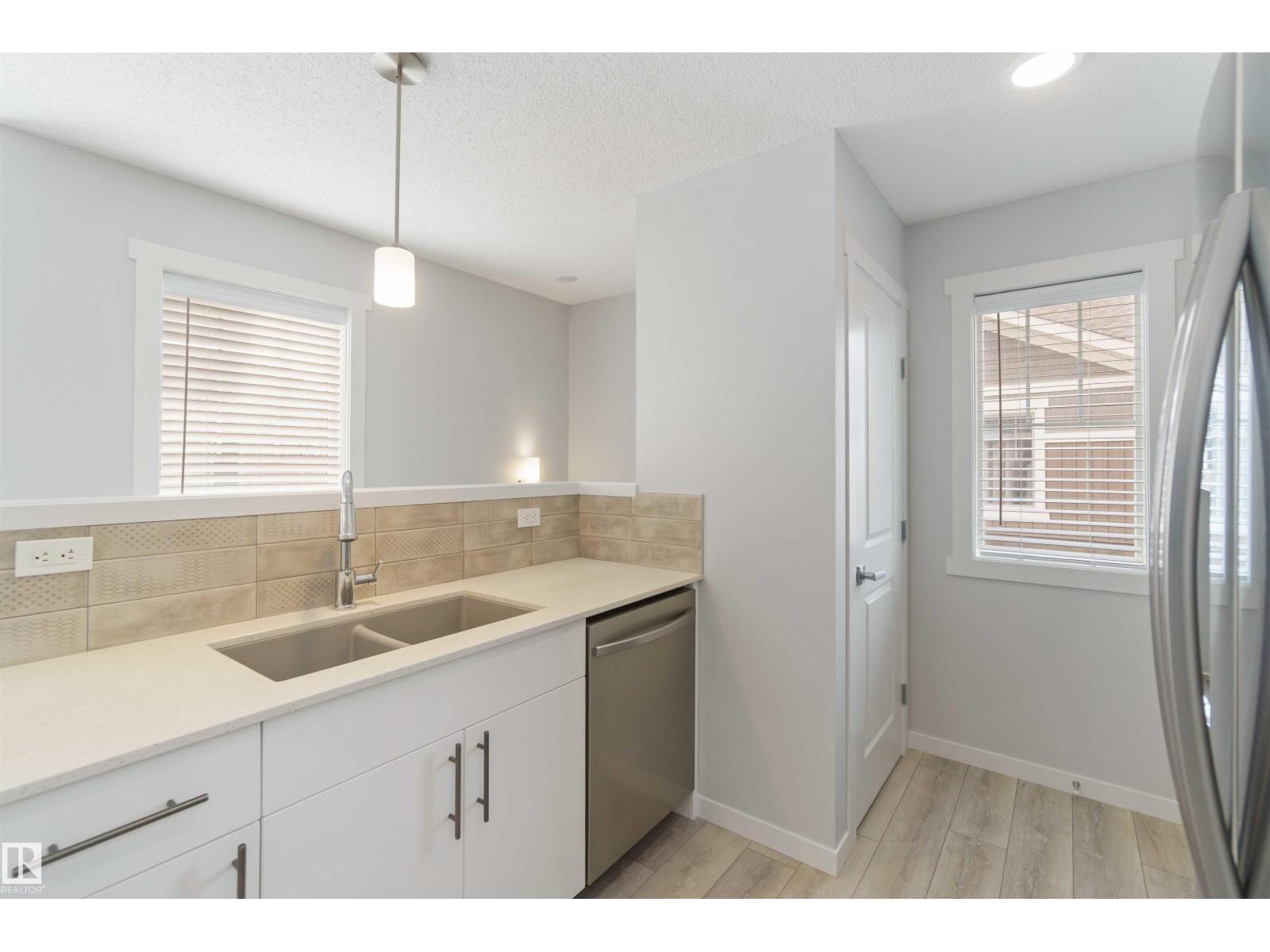 #77 17832 78 St Nw, Edmonton, Alberta  T5Z 0P7 - Photo 4 - E4470759