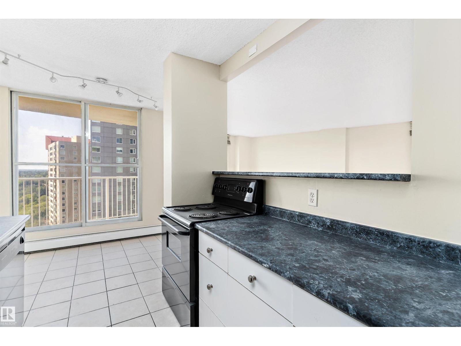 #1401 12141 Jasper Av Nw, Edmonton, Alberta  T5N 3X8 - Photo 21 - E4470761