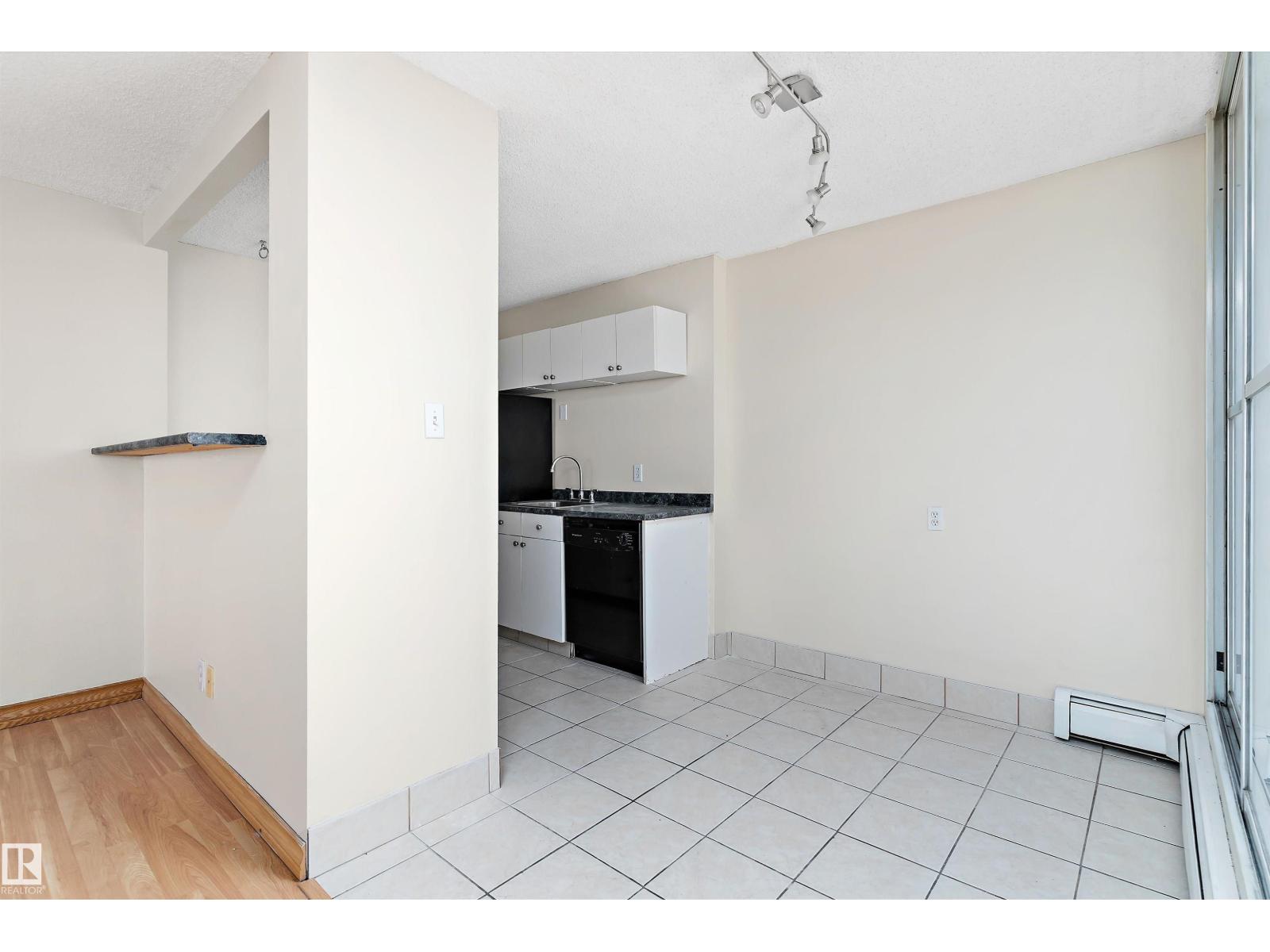 #1401 12141 Jasper Av Nw, Edmonton, Alberta  T5N 3X8 - Photo 25 - E4470761