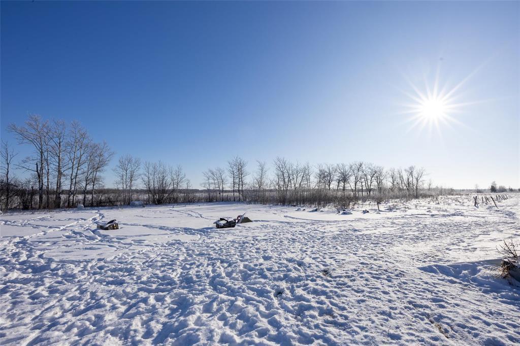 17031 Ukrainian Park Road, Gimli Rm, Manitoba  R0C 1B0 - Photo 13 - 202601333