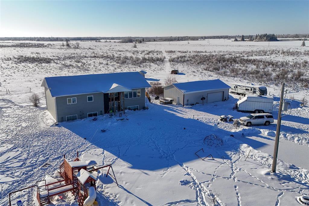 17031 Ukrainian Park Road, Gimli Rm, Manitoba  R0C 1B0 - Photo 3 - 202601333