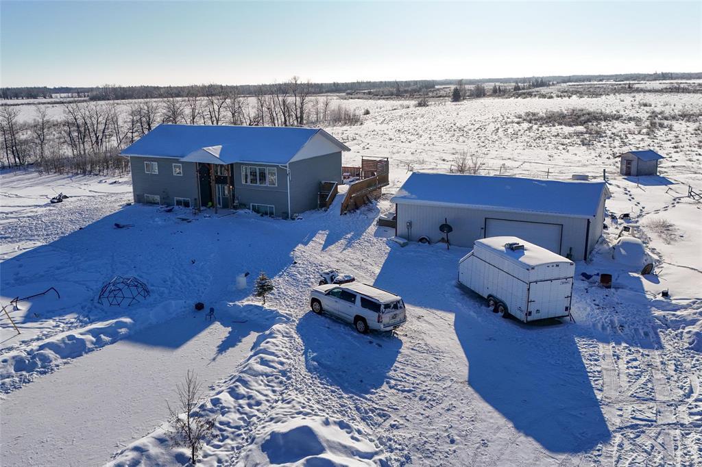 17031 Ukrainian Park Road, Gimli Rm, Manitoba  R0C 1B0 - Photo 4 - 202601333