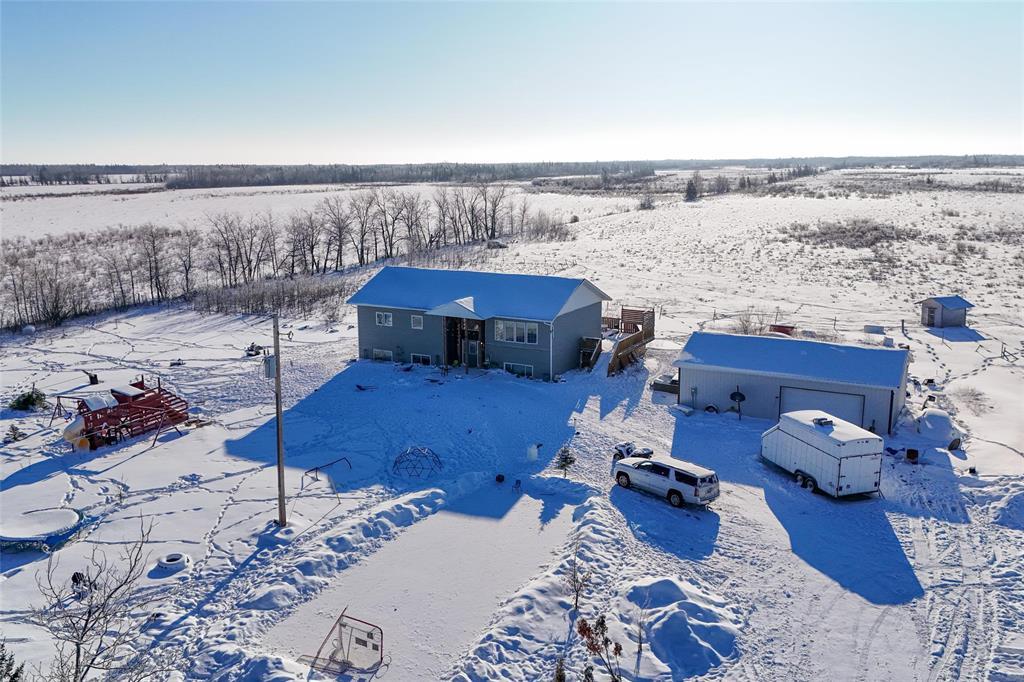 17031 Ukrainian Park Road, Gimli Rm, Manitoba  R0C 1B0 - Photo 5 - 202601333