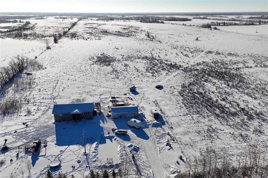 17031 Ukrainian Park Road, Gimli Rm, Manitoba  R0C 1B0 - Photo 6 - 202601333